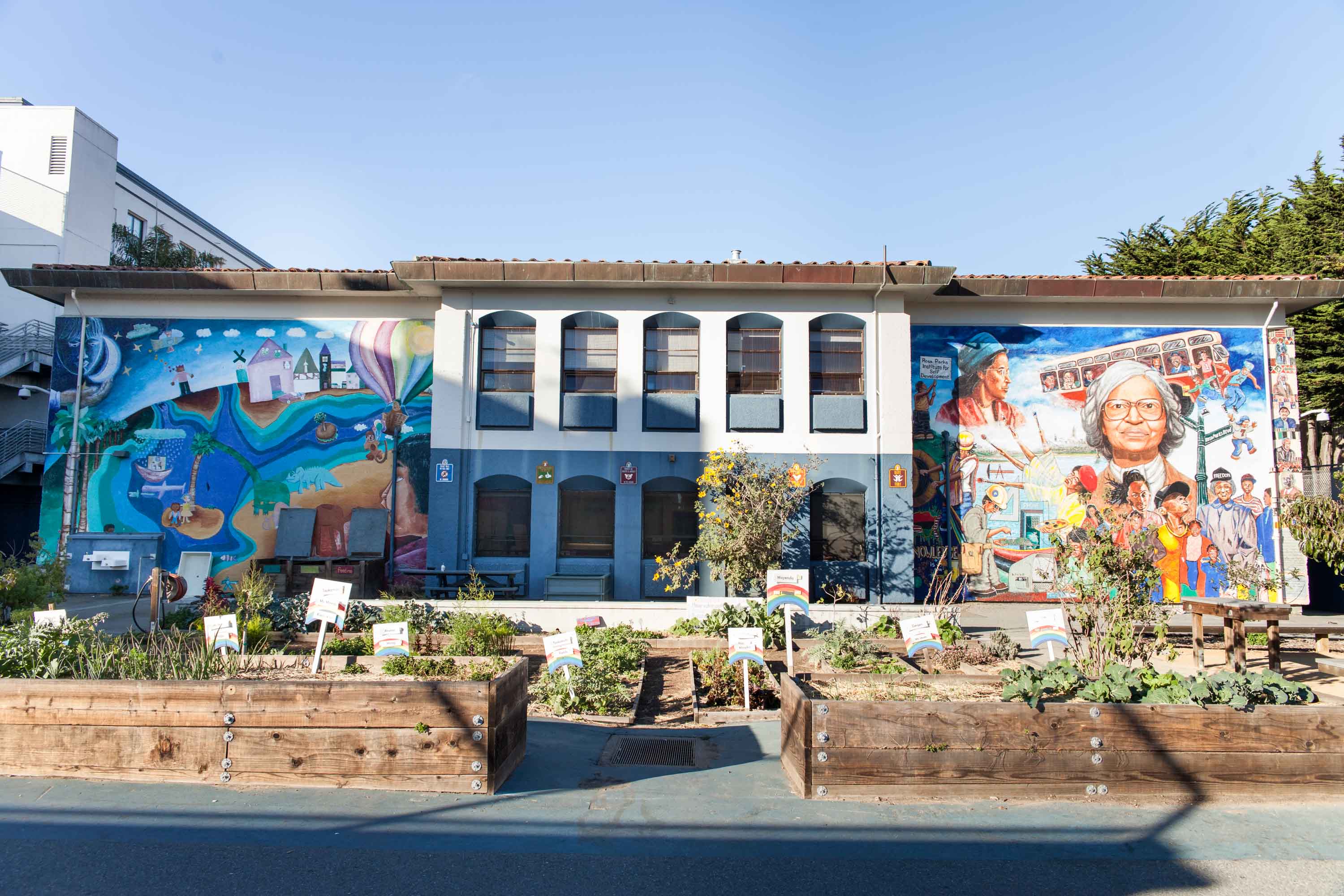 Rosa Parks Elementary building exterior front