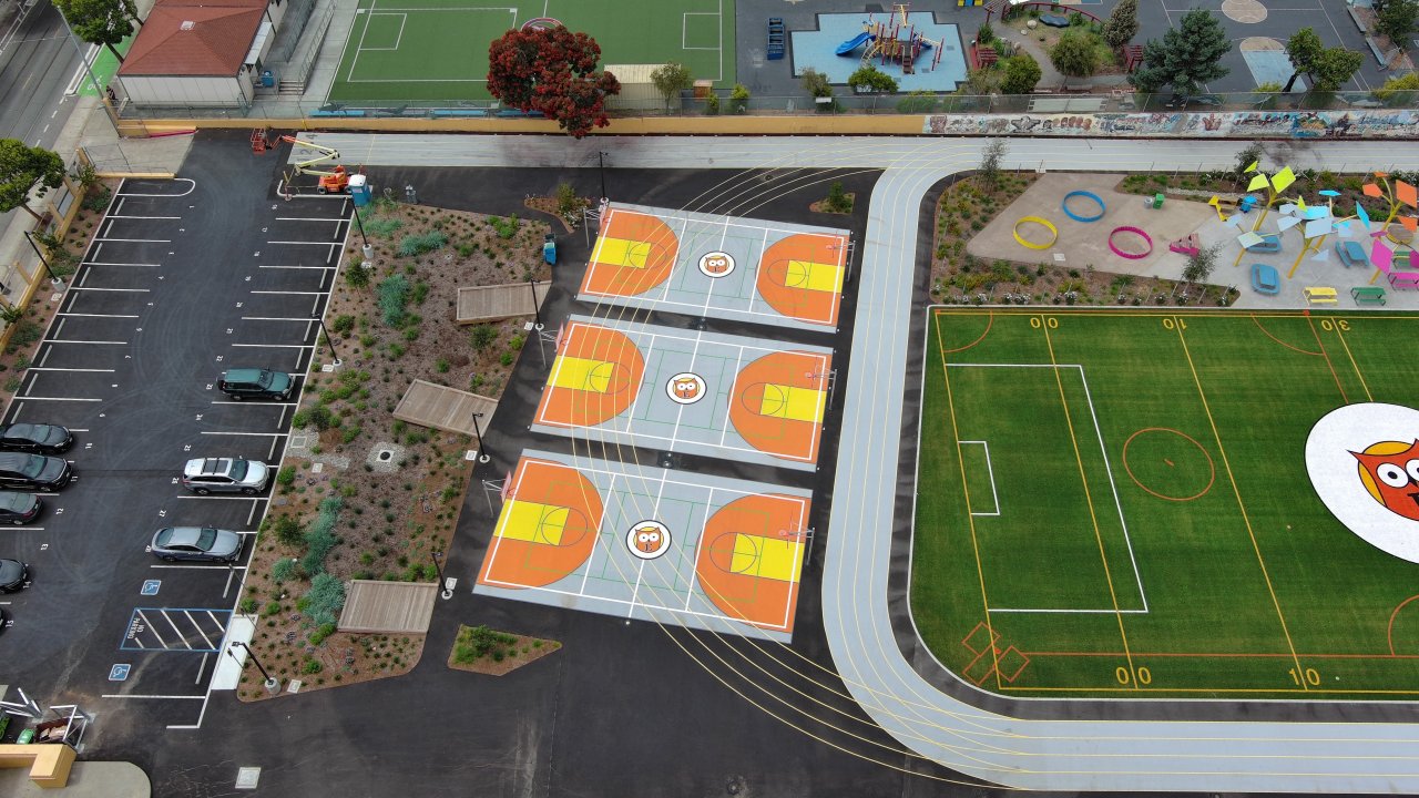 Everett MS SOL Basketball Courts