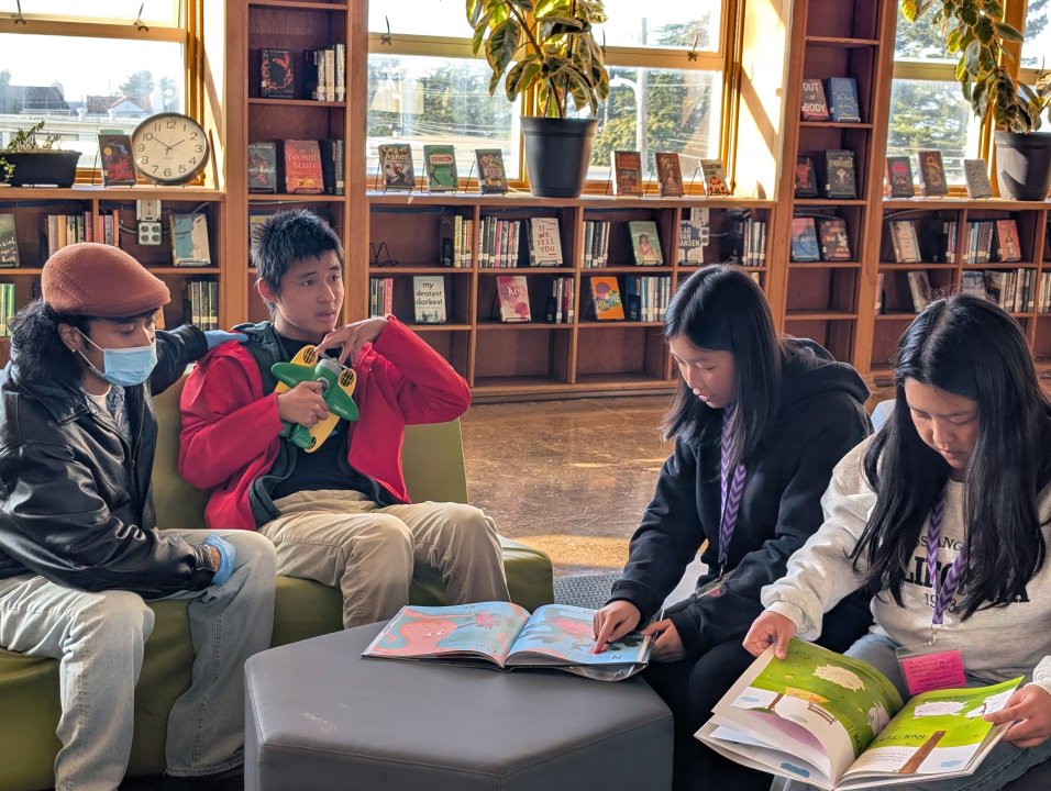 ALHS Teacher Academy students in the library