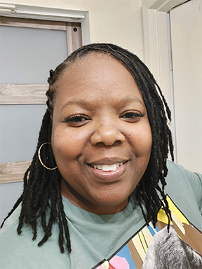 A headshot of VVES Assistant Principal Diane Thompson
