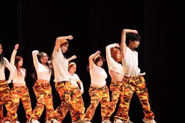 ALHS Dance Performance