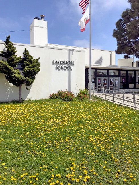 Lakeshore Alternative Elementary School