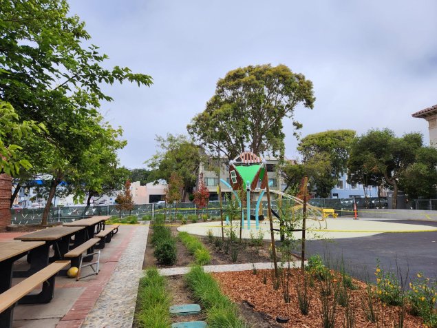 Jefferson ES