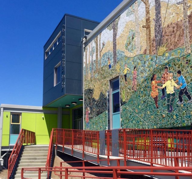 External image of Daniel Webster Elementary School building
